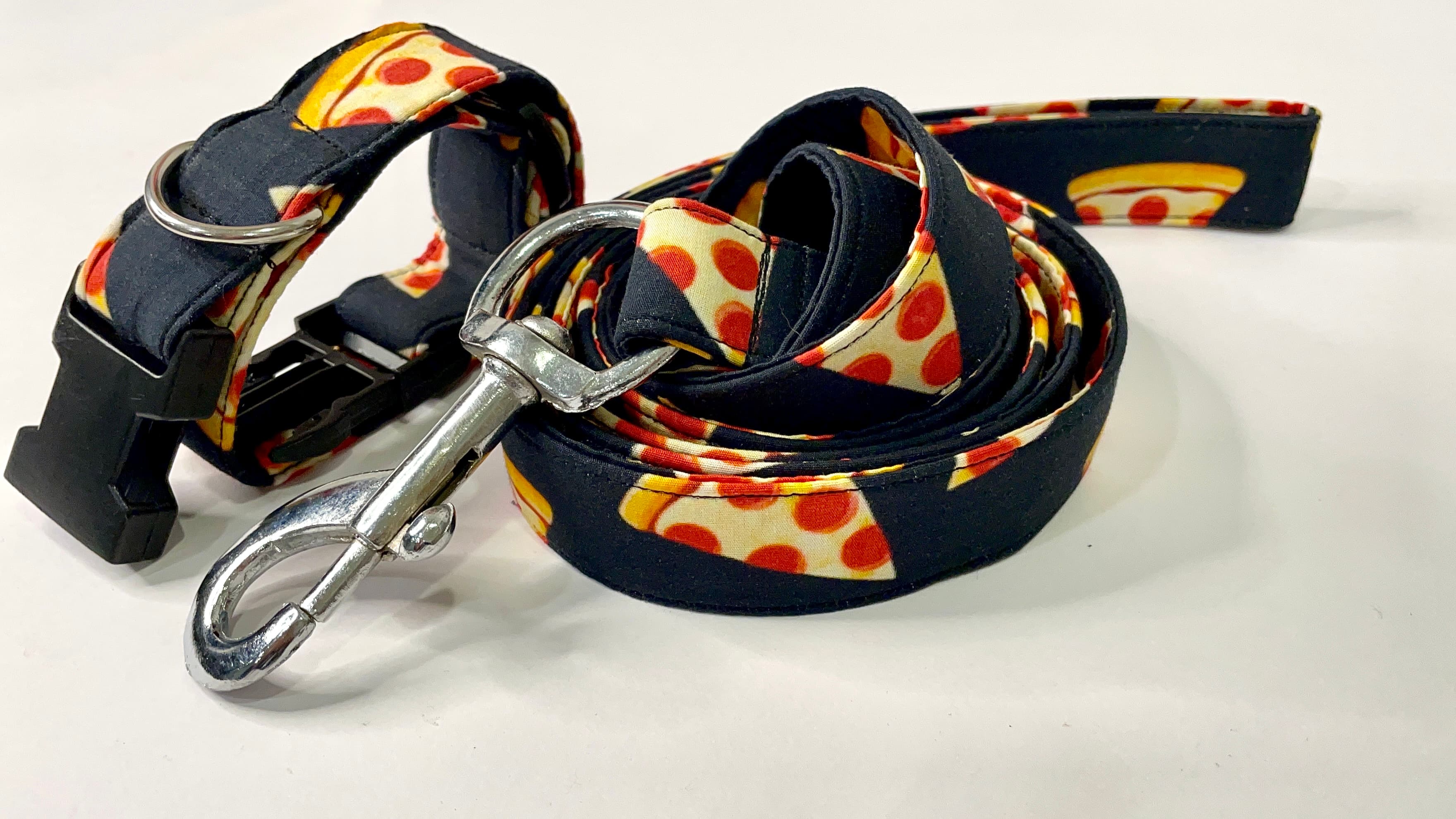 Pizza collar n leash set 